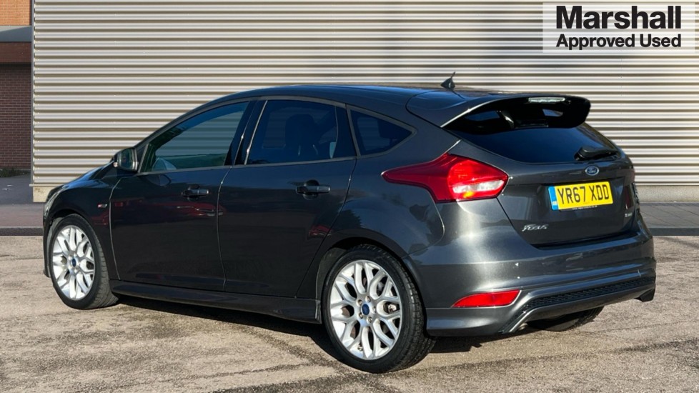 Used Ford Focus 2017 for sale - 76760714: Photo 5