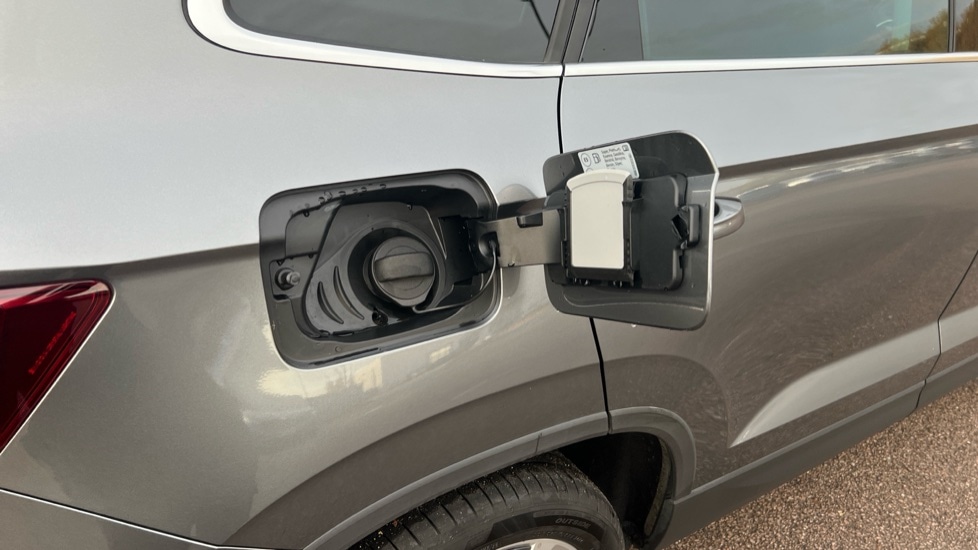 Used Skoda Karoq 2024 for sale - 76873980: Photo 29