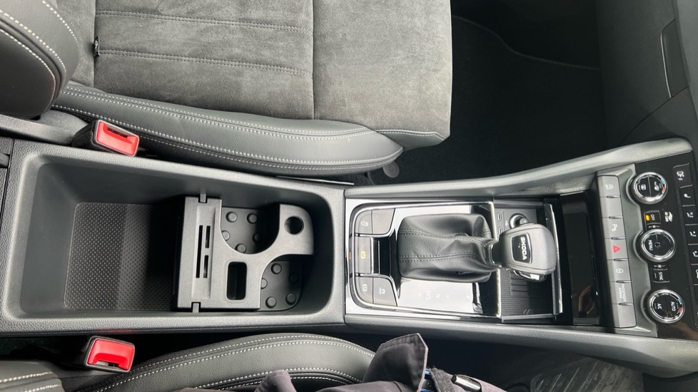 Used Skoda Karoq 2024 for sale - 76873980: Photo 32