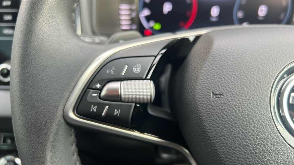 Used Skoda Karoq 2024 for sale - 76873980: Photo 33