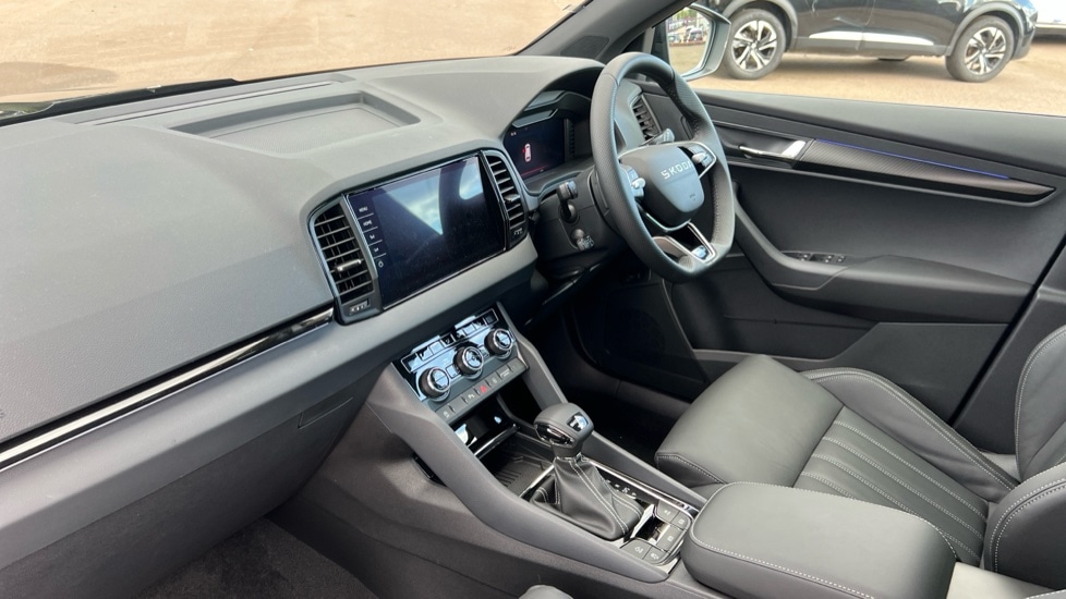 Used Skoda Karoq 2025 for sale - 76871506: Photo 2