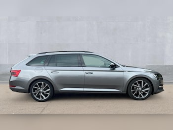 Used Skoda Superb 2023 for sale - 76117037: Photo 4