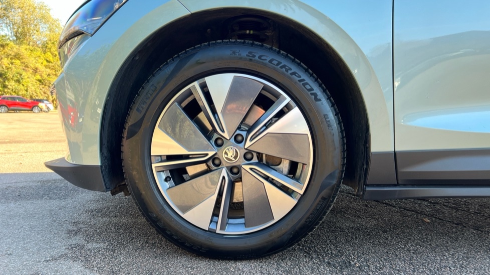 Used Skoda Enyaq 2025 for sale - 76872014: Photo 19