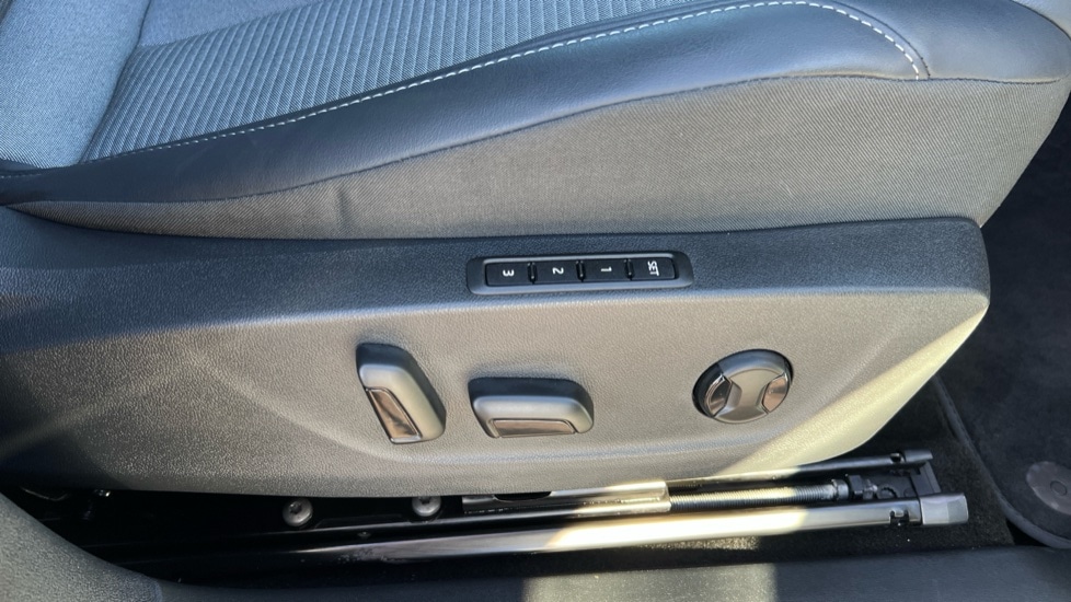 Used Skoda Enyaq 2025 for sale - 76872014: Photo 27