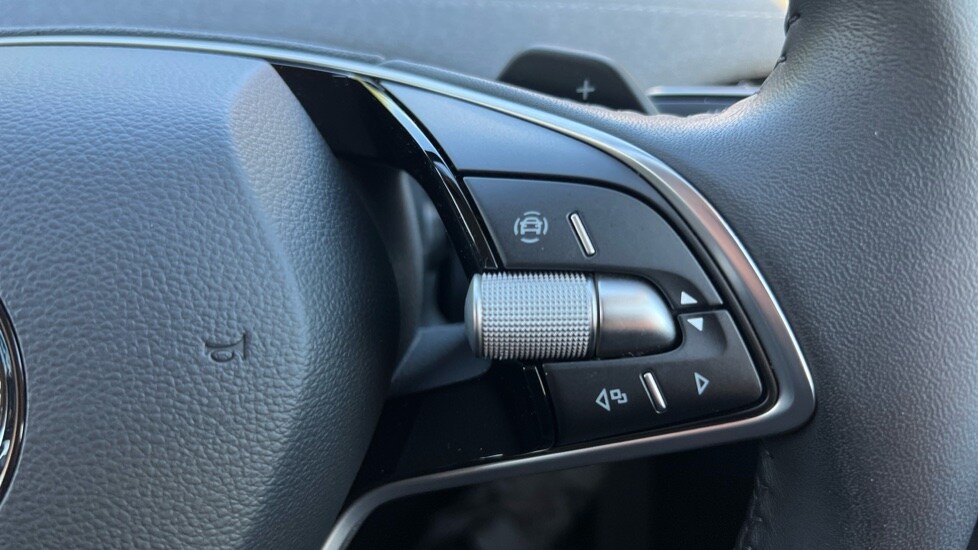 Used Skoda Enyaq 2025 for sale - 76872014: Photo 37