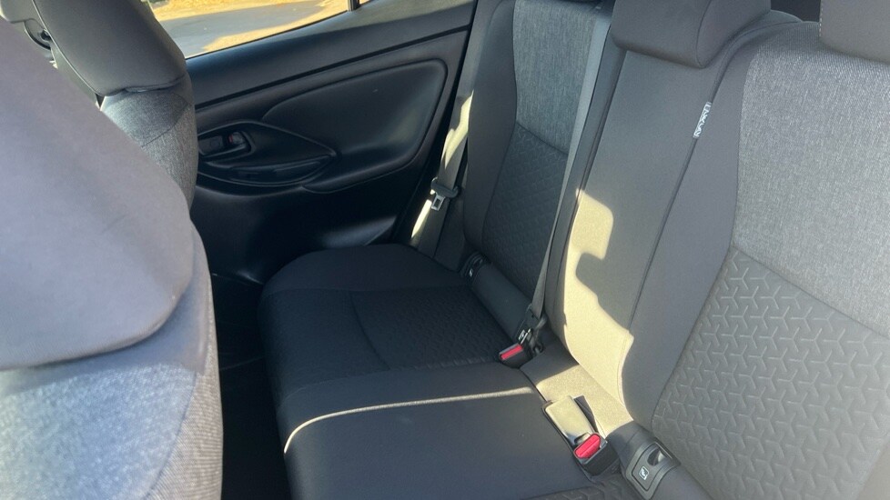 Used Toyota Yaris Cross 2023 for sale - 75992887: Photo 14