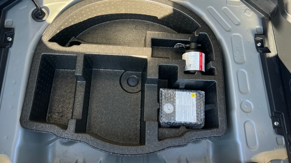 Used Toyota Yaris Cross 2023 for sale - 75992887: Photo 33