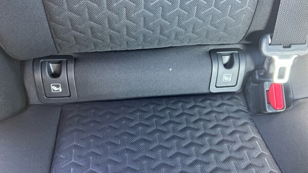 Used Toyota Yaris Cross 2023 for sale - 75992887: Photo 34