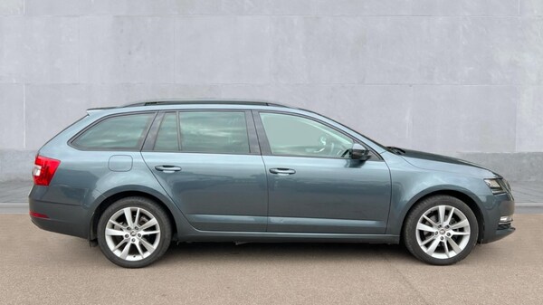 Used Skoda Octavia 2020 for sale - 76302453: Photo 4