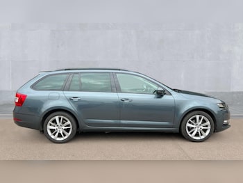 Used Skoda Octavia 2020 for sale - 76302453: Photo 4