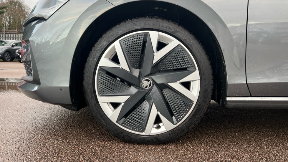 Used Skoda Superb 2025 for sale - 76873439: Photo 19