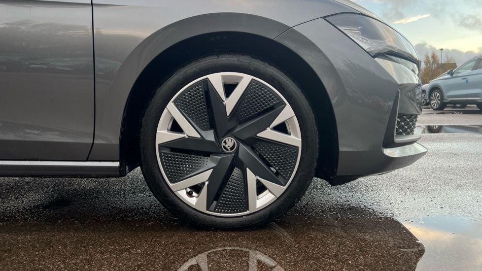 Used Skoda Superb 2025 for sale - 76873439: Photo 20