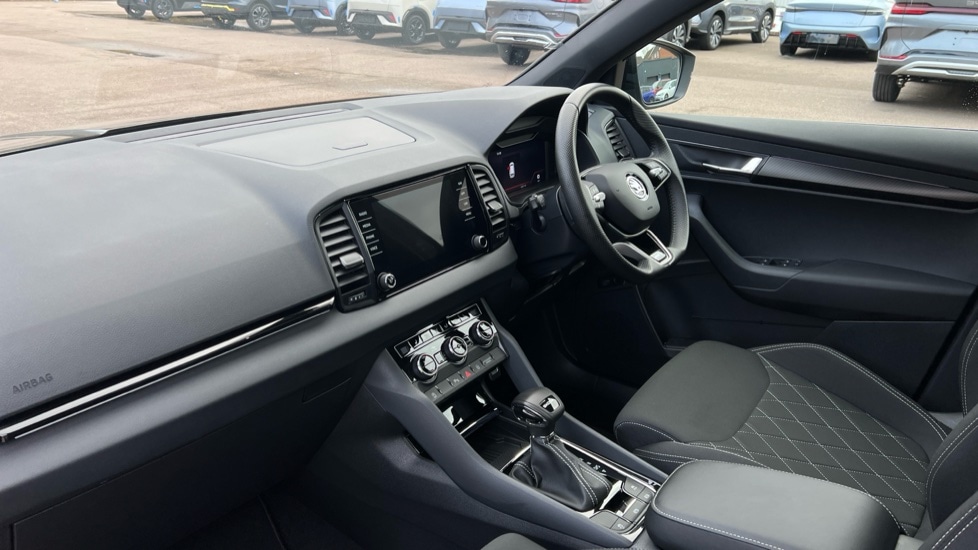 Used Skoda Karoq 2024 for sale - 76630152: Photo 2