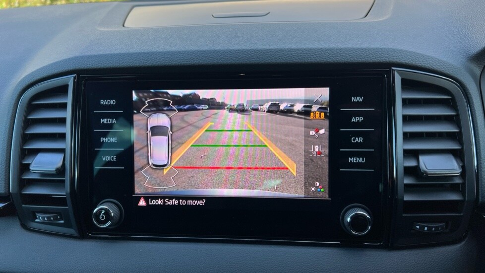 Used Skoda Karoq 2024 for sale - 76630152: Photo 22