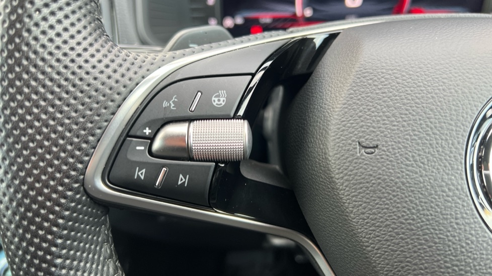 Used Skoda Karoq 2024 for sale - 76630152: Photo 32