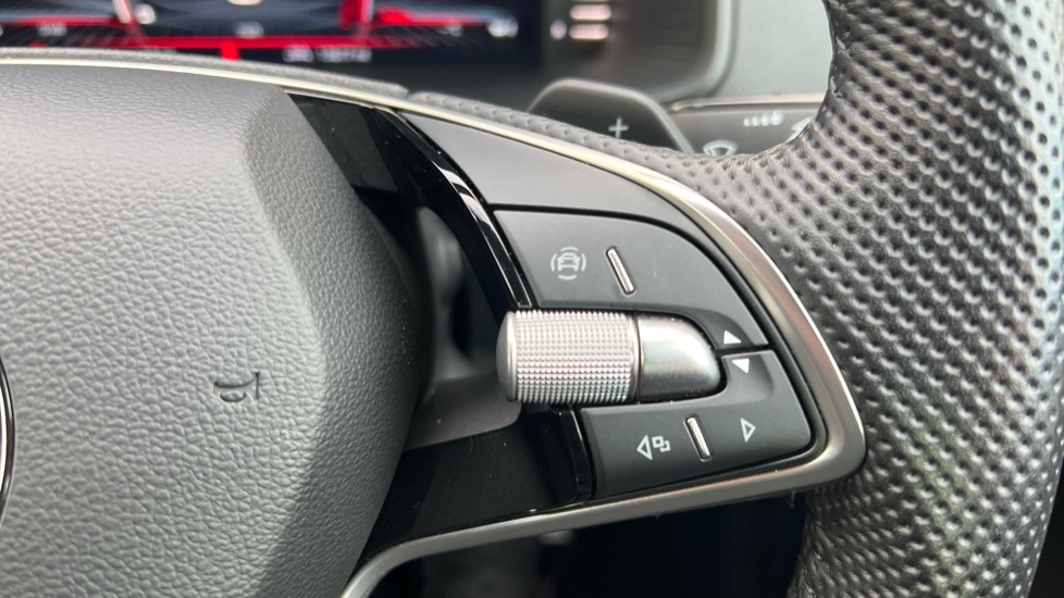 Used Skoda Karoq 2024 for sale - 76630152: Photo 33