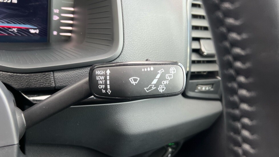 Used Skoda Karoq 2024 for sale - 76630152: Photo 35