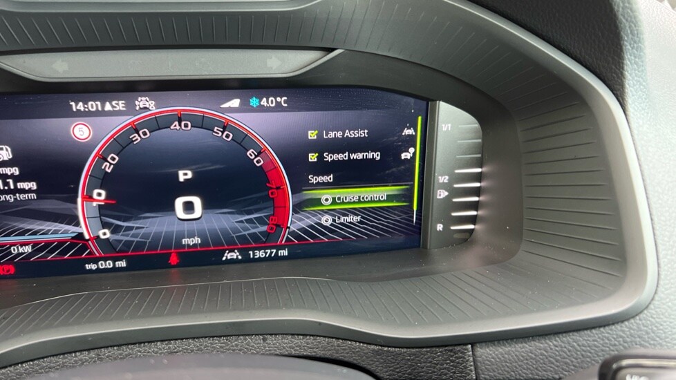 Used Skoda Karoq 2024 for sale - 76630152: Photo 36