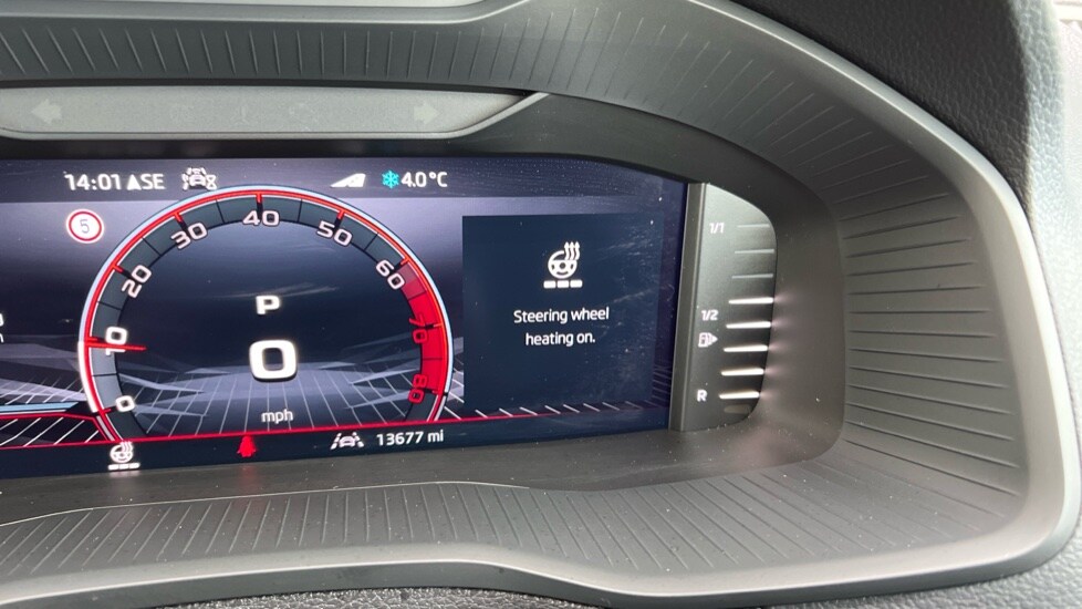 Used Skoda Karoq 2024 for sale - 76630152: Photo 37