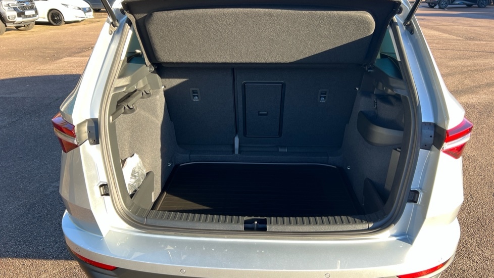 Used Skoda Karoq 2024 for sale - 76872553: Photo 16