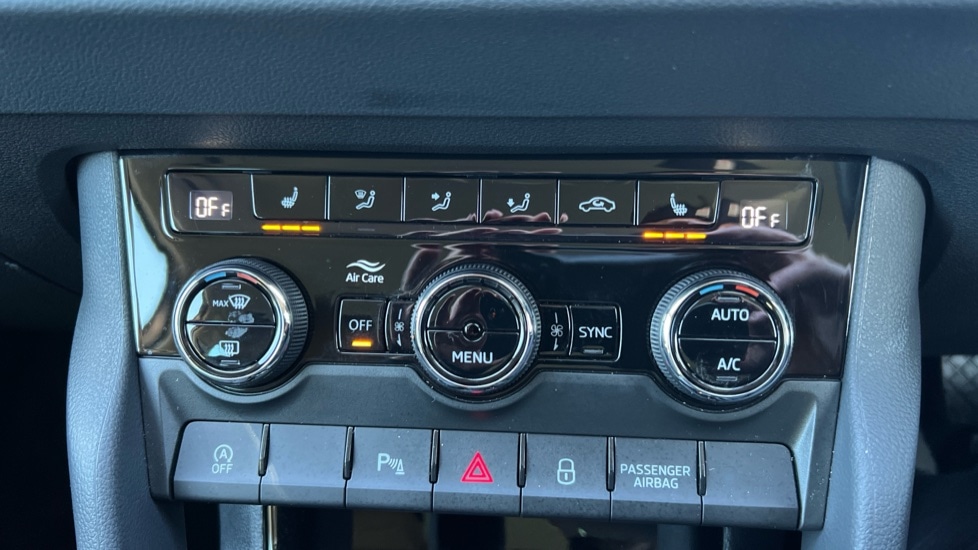 Used Skoda Karoq 2024 for sale - 76872553: Photo 27