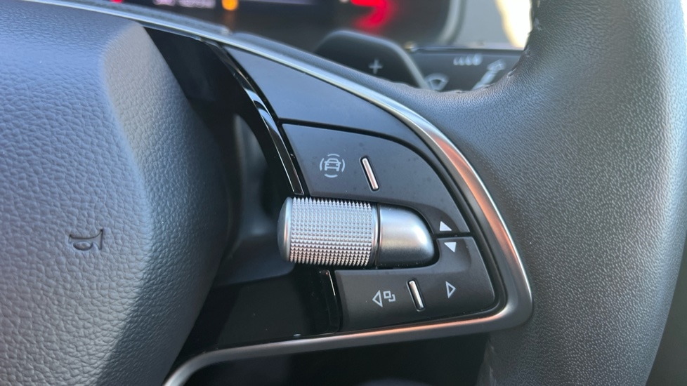 Used Skoda Karoq 2024 for sale - 76872553: Photo 32