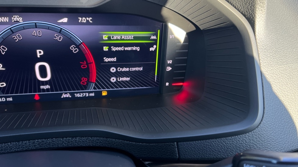 Used Skoda Karoq 2024 for sale - 76872553: Photo 35