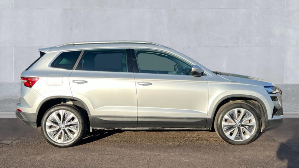 Used Skoda Karoq 2024 for sale - 76872553: Photo 4