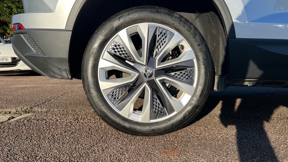 Used Skoda Karoq 2024 for sale - 76872553: Photo 5