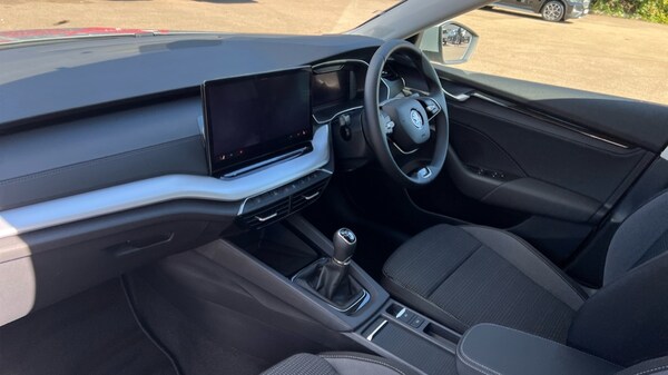 Used Skoda Octavia 2024 for sale - 75992825: Photo 2