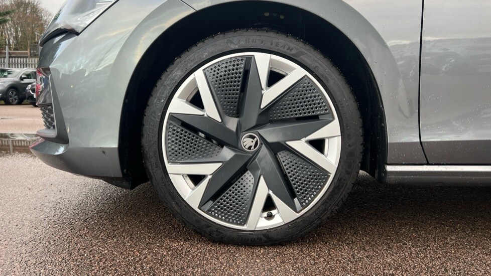 Used Skoda Superb 2025 for sale - 76635609: Photo 19