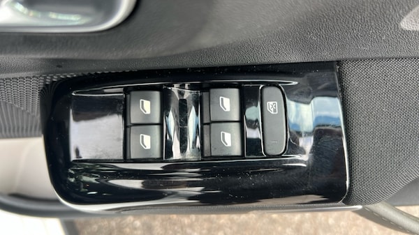 Used Citroen C3 2019 for sale - 76311924: Photo 36