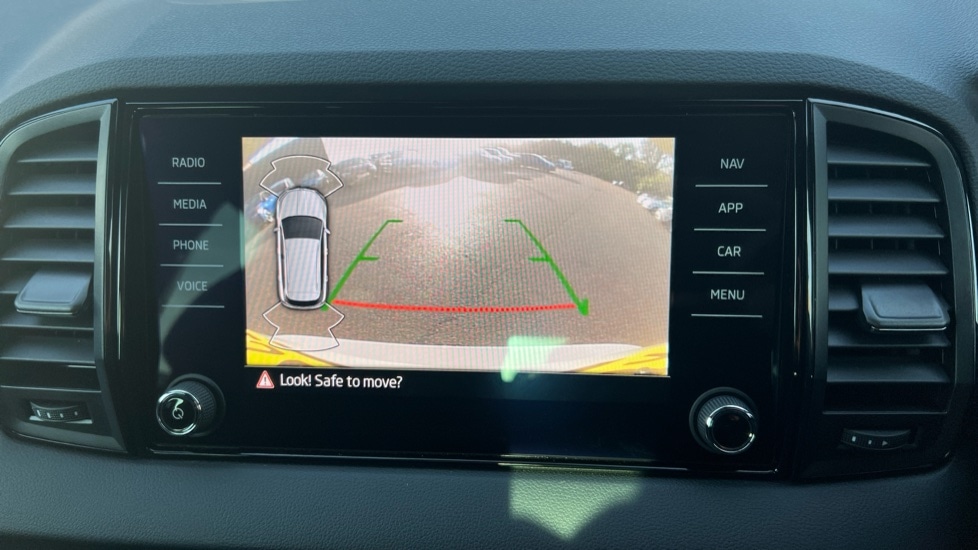 Used Skoda Karoq 2023 for sale - 77035795: Photo 23