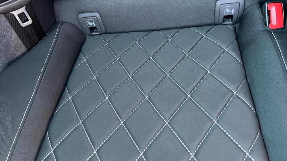 Used Skoda Karoq 2023 for sale - 77035795: Photo 32