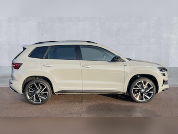Used Skoda Karoq 2023 for sale - 77035795: Photo