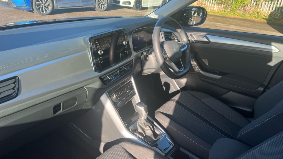 Used Volkswagen T-Roc 2023 for sale - 76873290: Photo 10