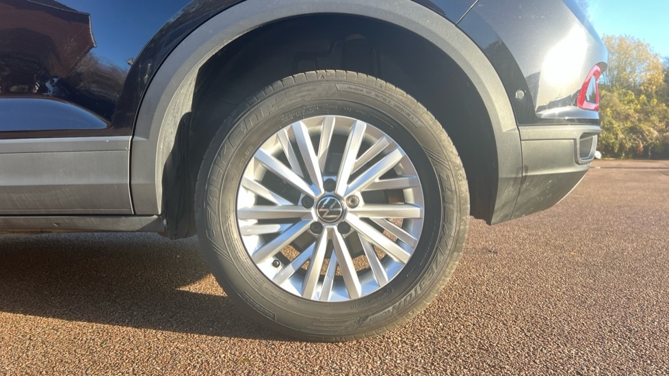 Used Volkswagen T-Roc 2023 for sale - 76873290: Photo 18