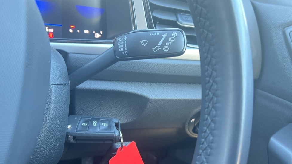 Used Volkswagen T-Roc 2023 for sale - 76873290: Photo 24