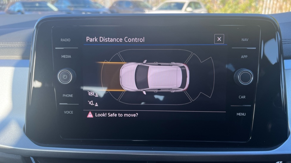 Used Volkswagen T-Roc 2023 for sale - 76873290: Photo 28