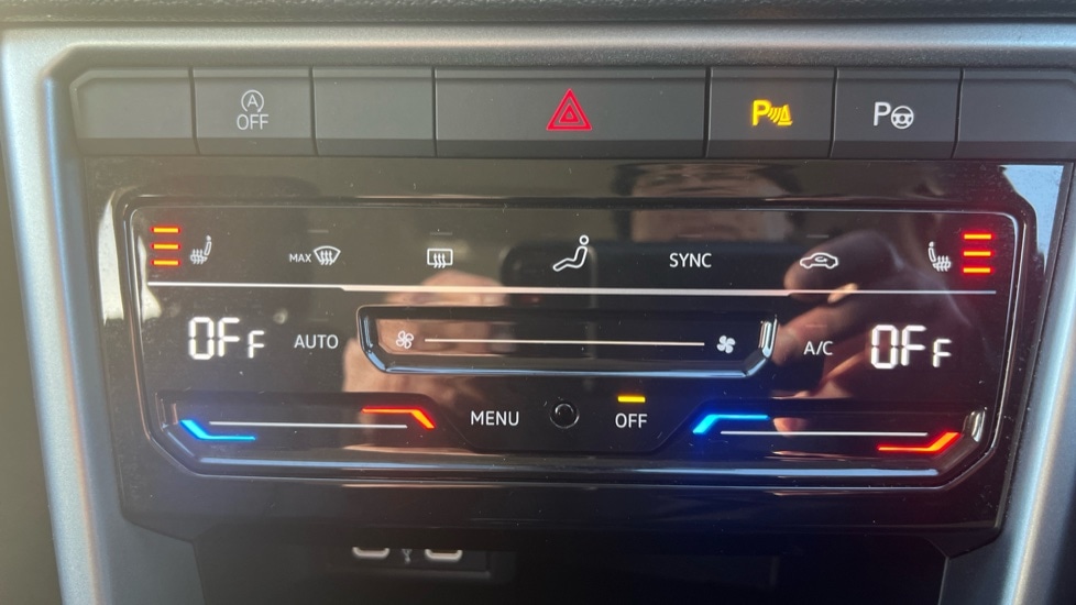 Used Volkswagen T-Roc 2023 for sale - 76873290: Photo 31