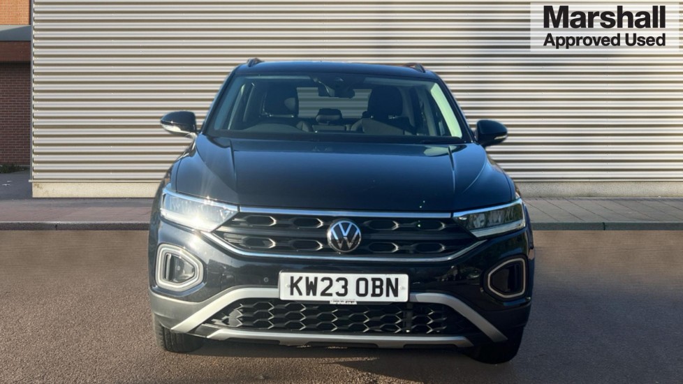 Used Volkswagen T-Roc 2023 for sale - 76873290: Photo 8