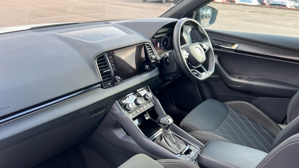 Used Skoda Karoq 2022 for sale - 76870192: Photo 2