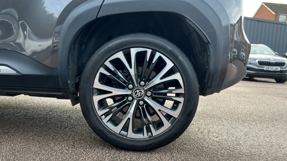 Used Toyota Yaris Cross 2022 for sale - 76875037: Photo 18