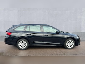 Used Skoda Octavia 2025 for sale - 76731550: Photo