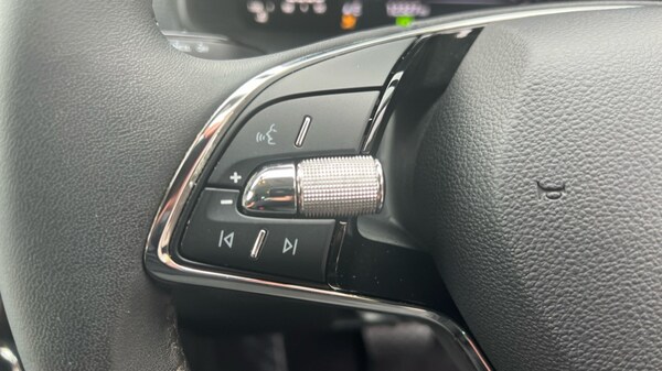 Used Skoda Karoq 2024 for sale - 75439805: Photo 23