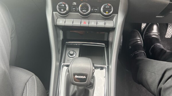 Used Skoda Karoq 2024 for sale - 75439805: Photo 28