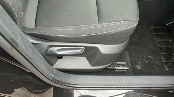 Used Skoda Karoq 2024 for sale - 75439805: Photo 32