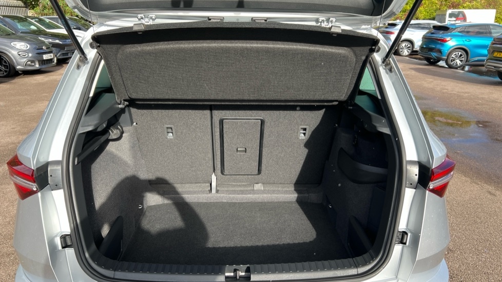 Used Skoda Karoq 2024 for sale - 76928063: Photo 16