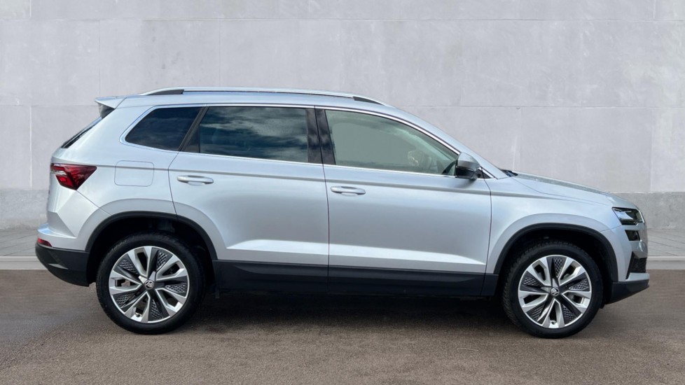 Used Skoda Karoq 2024 for sale - 76928063: Photo 4