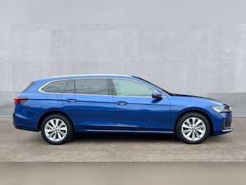 Used Skoda Superb 2025 for sale - 76355228: Photo